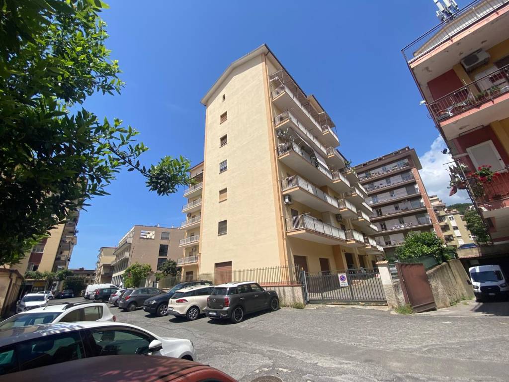 Appartamento a Lamezia terme in Viale dei Mille, 120 - Foto 2