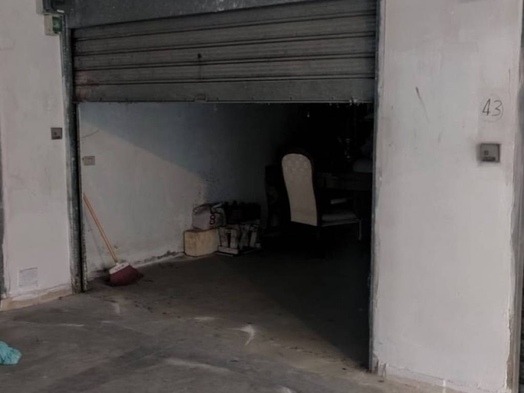 Box / garage a Trani in Corso Don Luigi Sturzo, 41 - Foto 3
