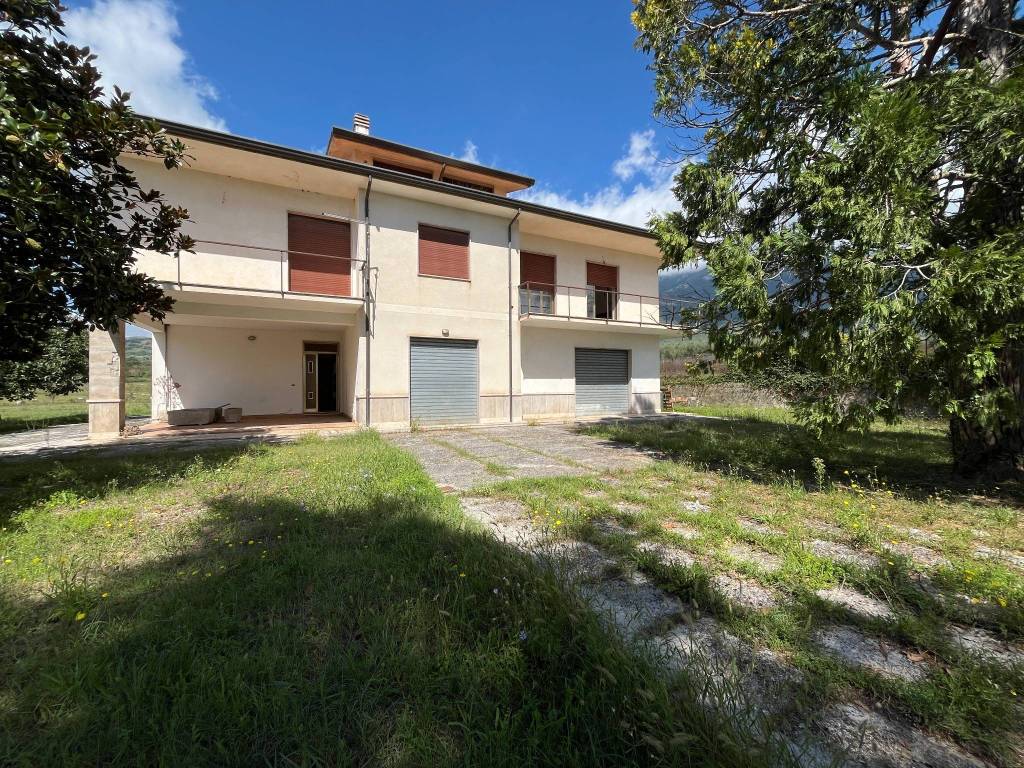 Villa a Alvito in Via Colle Ferrugola - Foto 3