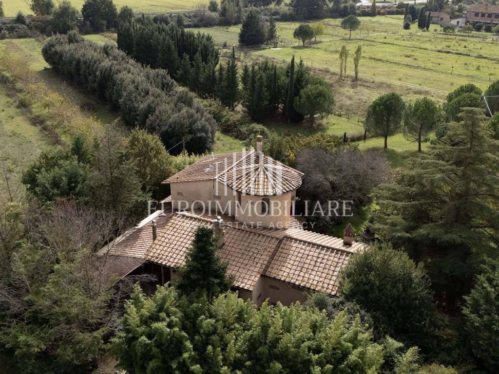 Villa a Castiglione del lago in Bv.Panicale Scalo - Foto 2