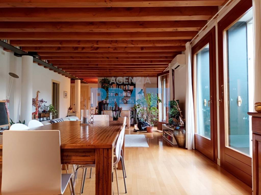 Appartamento a Bassano del grappa in ponte vecchio - Foto 2