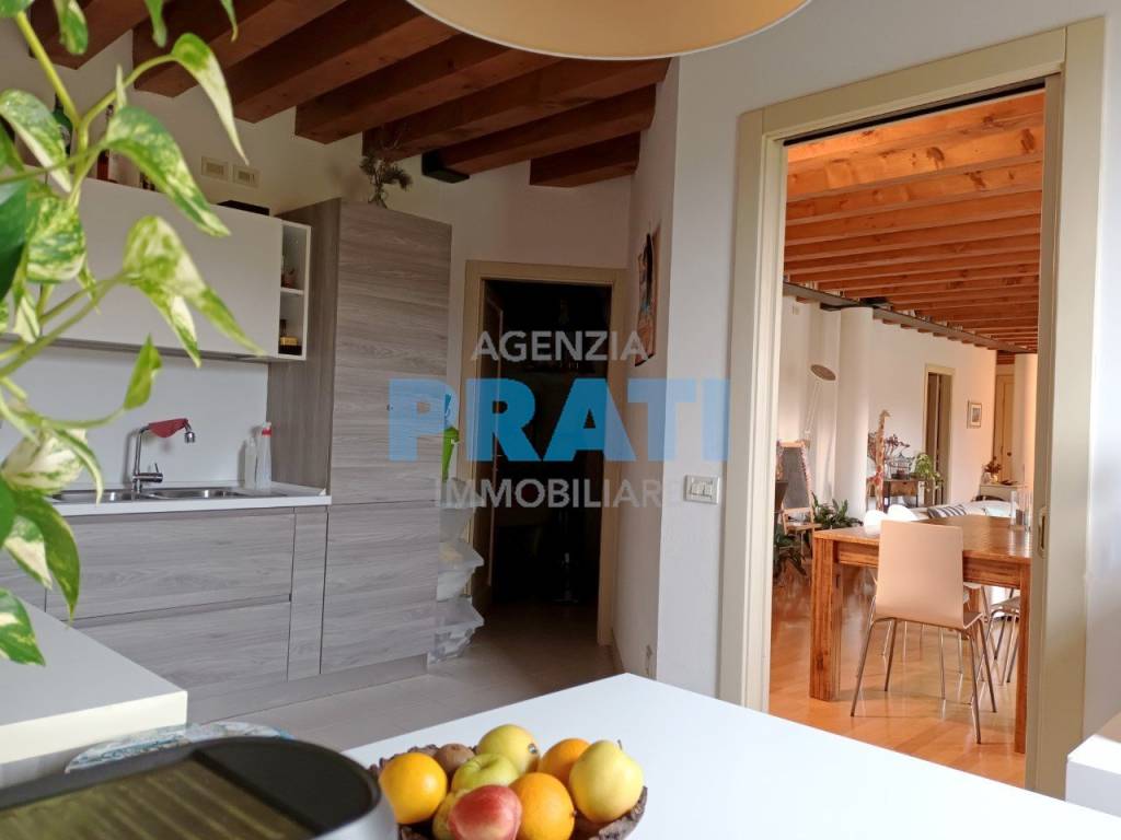 Appartamento a Bassano del grappa in ponte vecchio - Foto 4