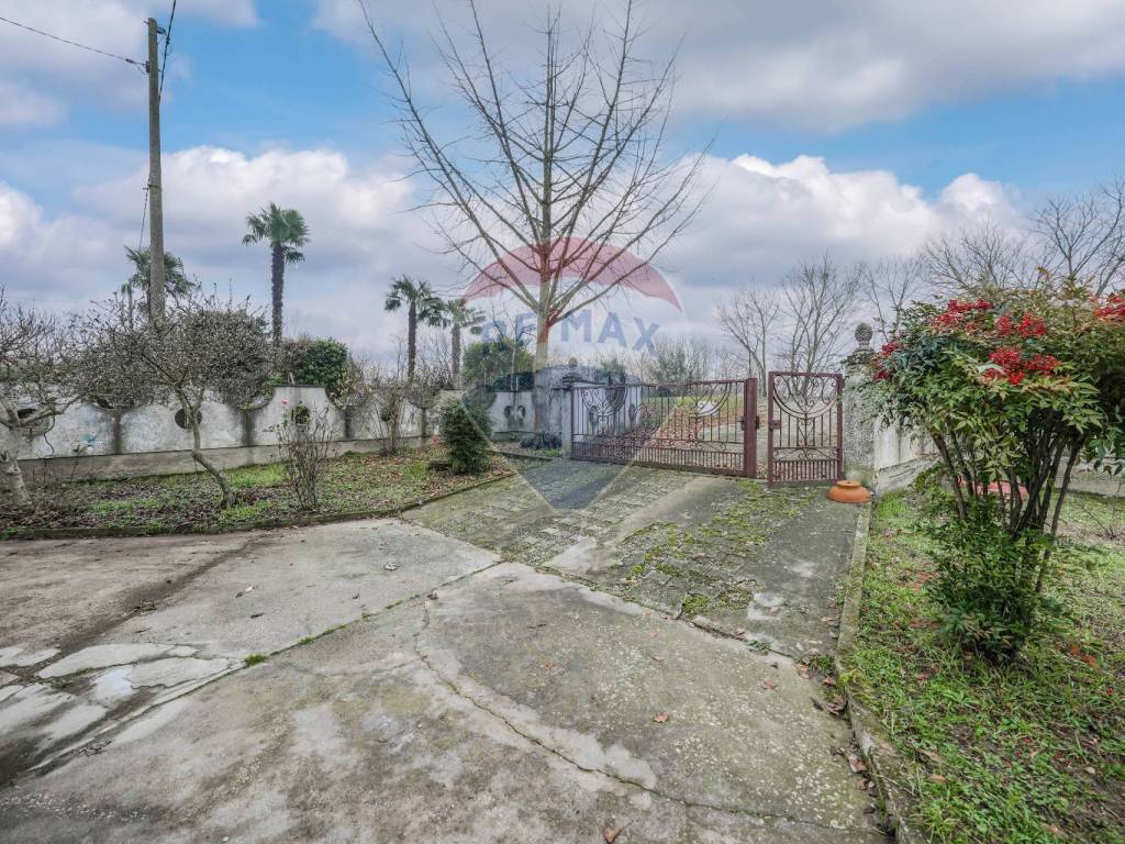 Casa indipendente a Rovigo in Via Sinistro Canal Bianco - Foto 2