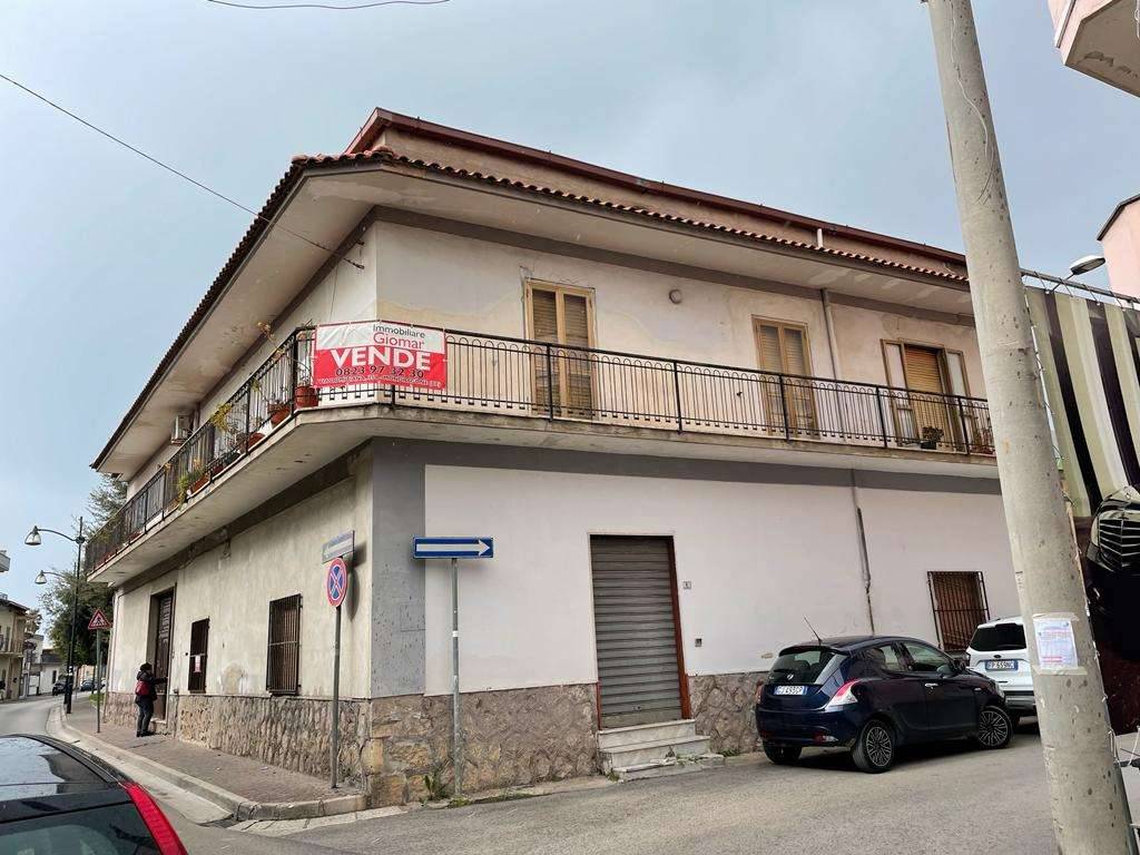 Casa indipendente a Mondragone in Via Giardino , 70 - Foto 3