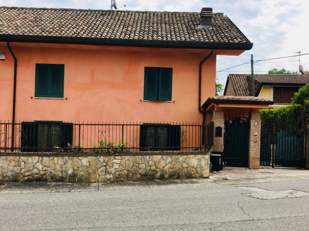 Villa a Pofi in Via Forestella - Foto 2