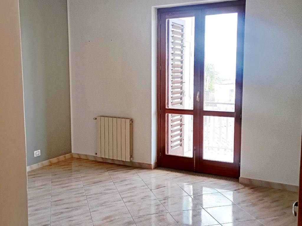 Appartamento a Santa venerina in Via Alessandro Volta - Foto 3