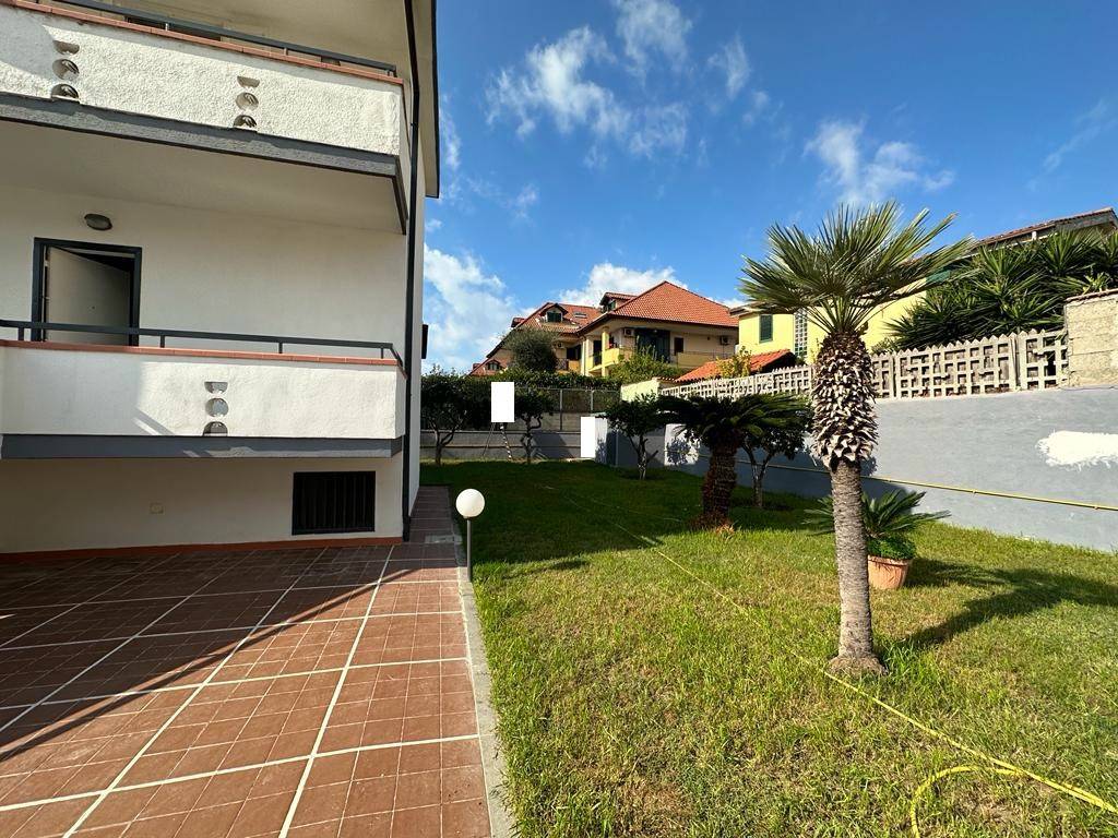 Villa a Giugliano in campania in Via Staffetta - Foto 4