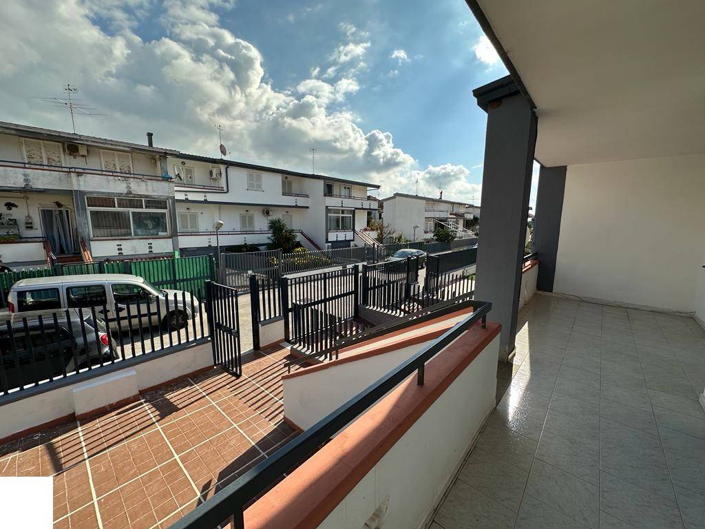 Villa a Giugliano in campania in Via Staffetta - Foto 5