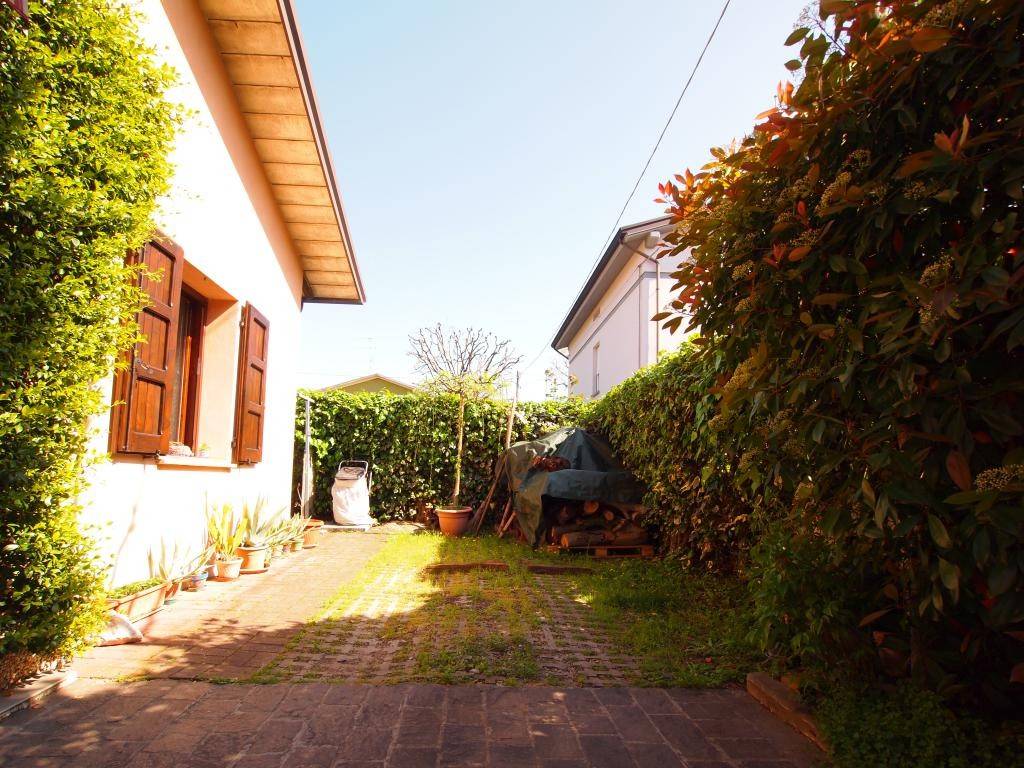 Villa a Bibbiano in Via Gian Battista Venturi - Foto 4