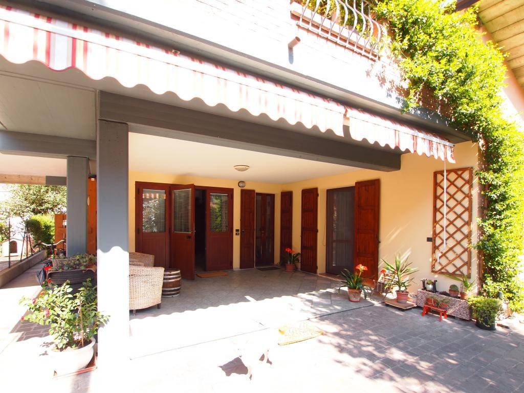 Villa a Bibbiano in Via Gian Battista Venturi - Foto 5