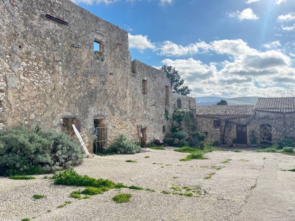 Rustico / casale a Castellammare del golfo in Contrada Castello di Badia - Foto 4