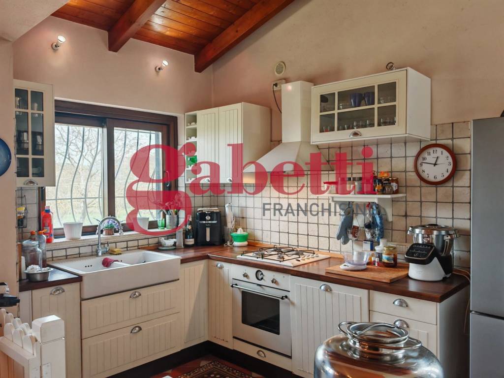 Rustico / casale a Pietramelara in Via Cinquevie, 42 - Foto 4