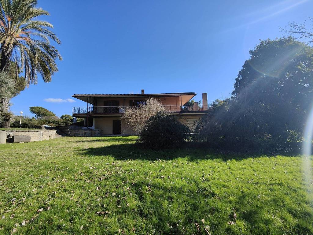 Villa a Latina in Via Nascosa - Foto 2