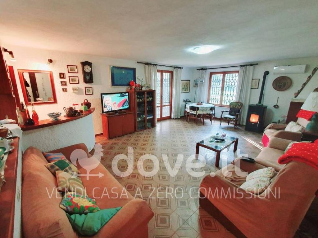 Villa a Castiglione del lago in Via Bagnolo - Foto 2