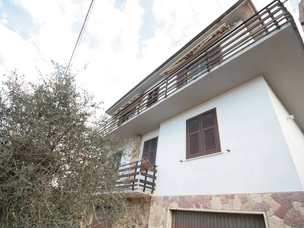 Villa a La spezia in Via Amerigo Vespucci, 33 - Foto 2