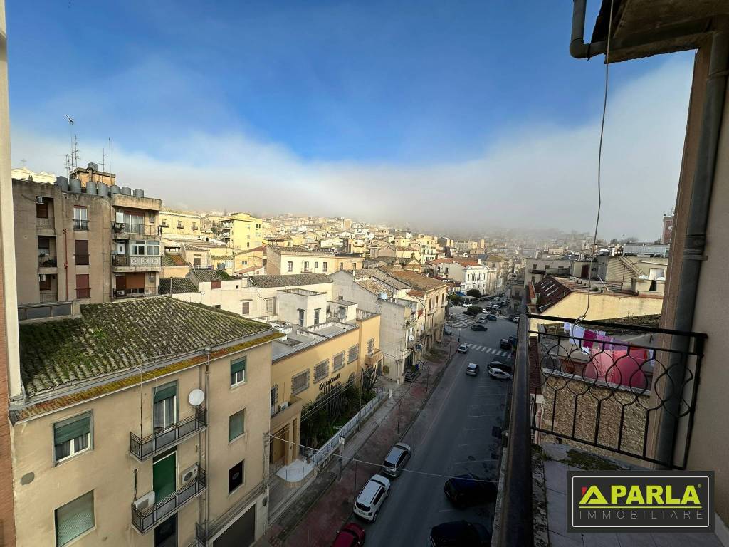 Appartamento a Canicattì in Via Cesare Battisti - Foto 2