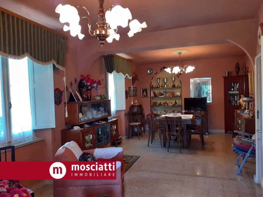 Casa indipendente a Fabriano in Piazza Gabrielli, 16 - Foto 5