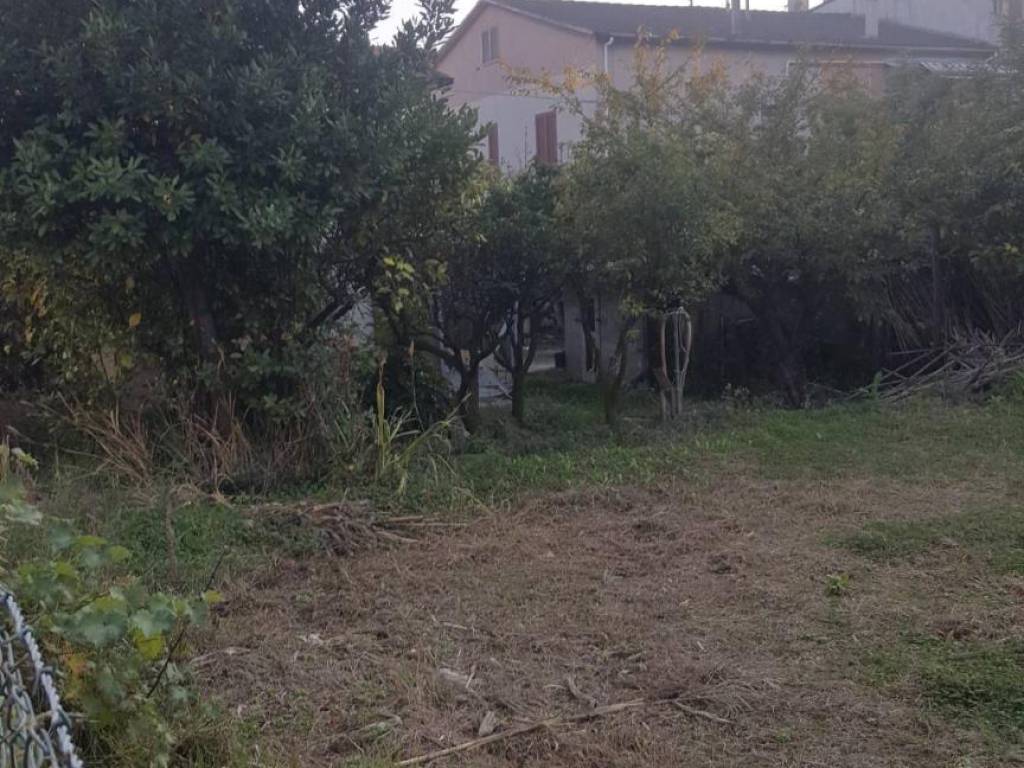 Terreno a Martinsicuro in Via Fabio Filzi - Foto 2