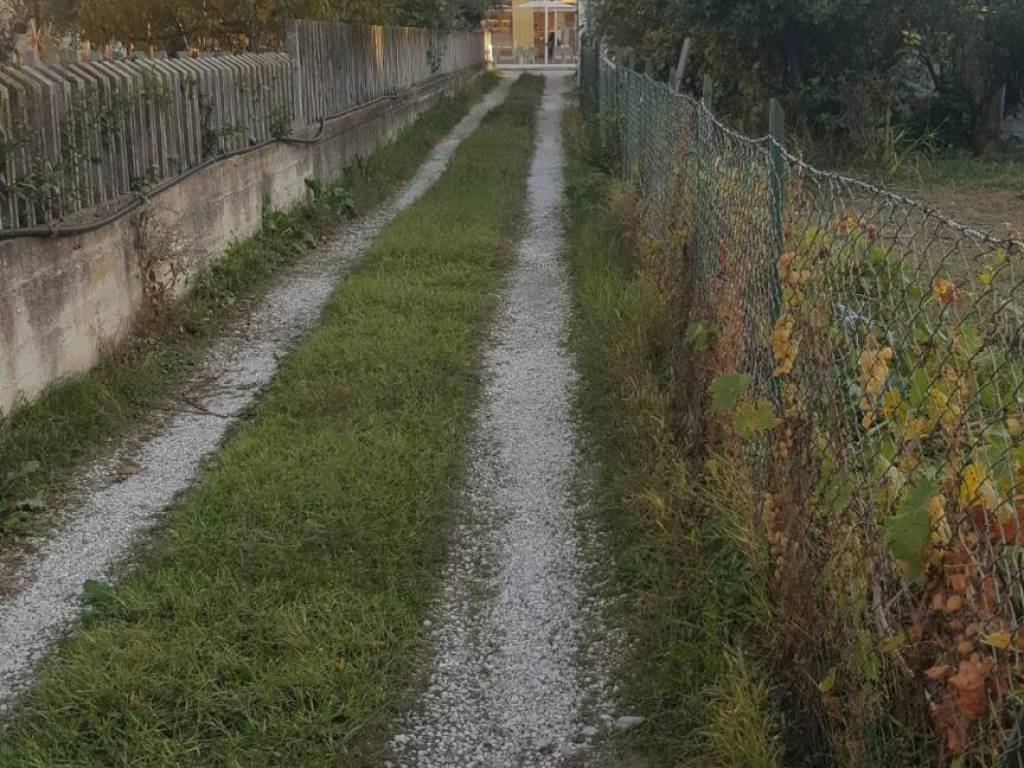Terreno a Martinsicuro in Via Fabio Filzi - Foto 5