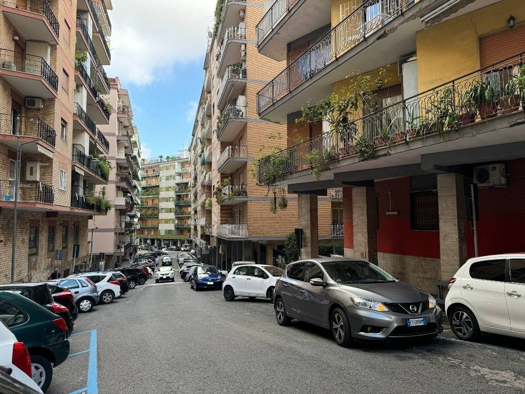 Appartamento a Napoli in Via Sigmund Freud - Foto 1
