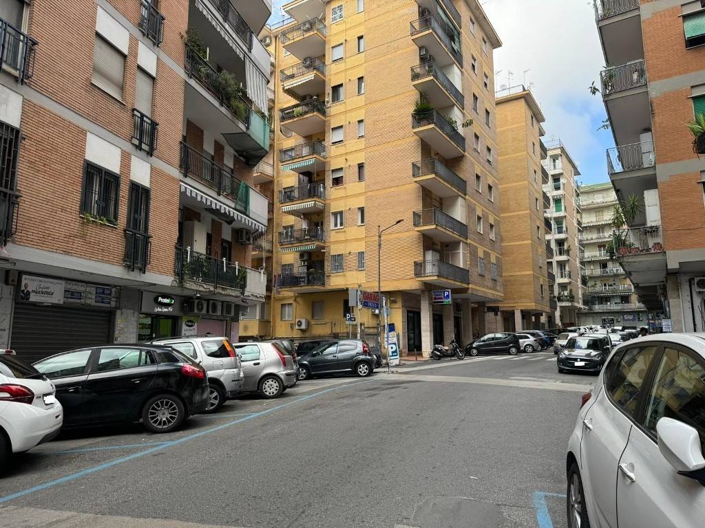 Appartamento a Napoli in Via Sigmund Freud - Foto 2