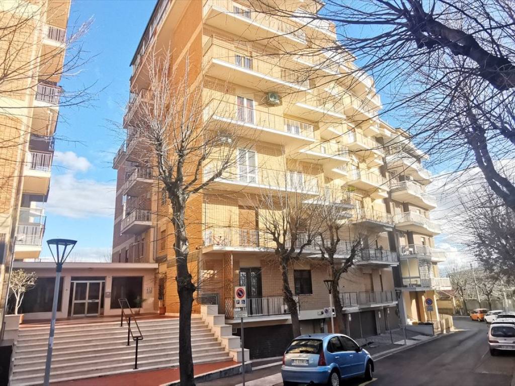 Appartamento a Chieti in Viale Europa - Foto 1