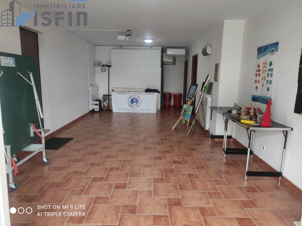 Box / garage a Cosenza in VIA DE RADA, 70 - Foto 5