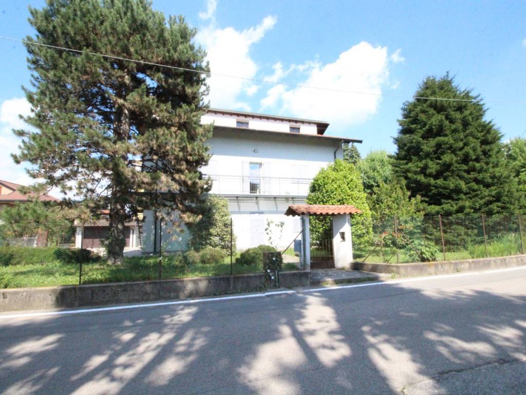 Appartamento a Fino mornasco in Via Valtellina - Foto 2