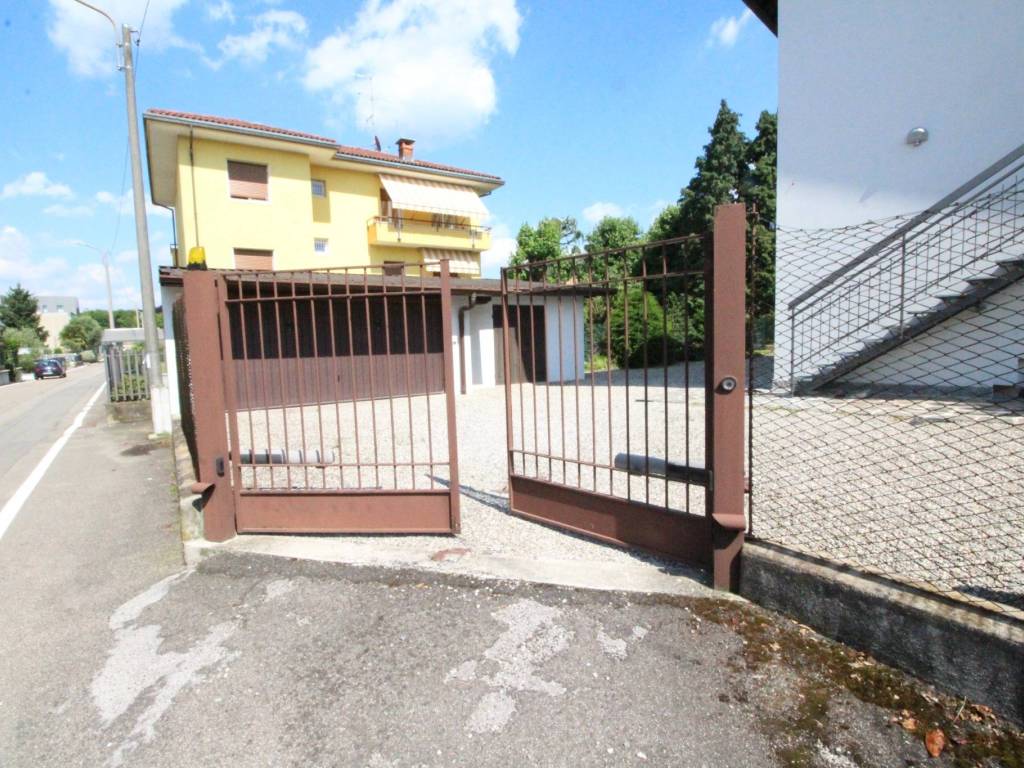 Appartamento a Fino mornasco in Via Valtellina - Foto 4