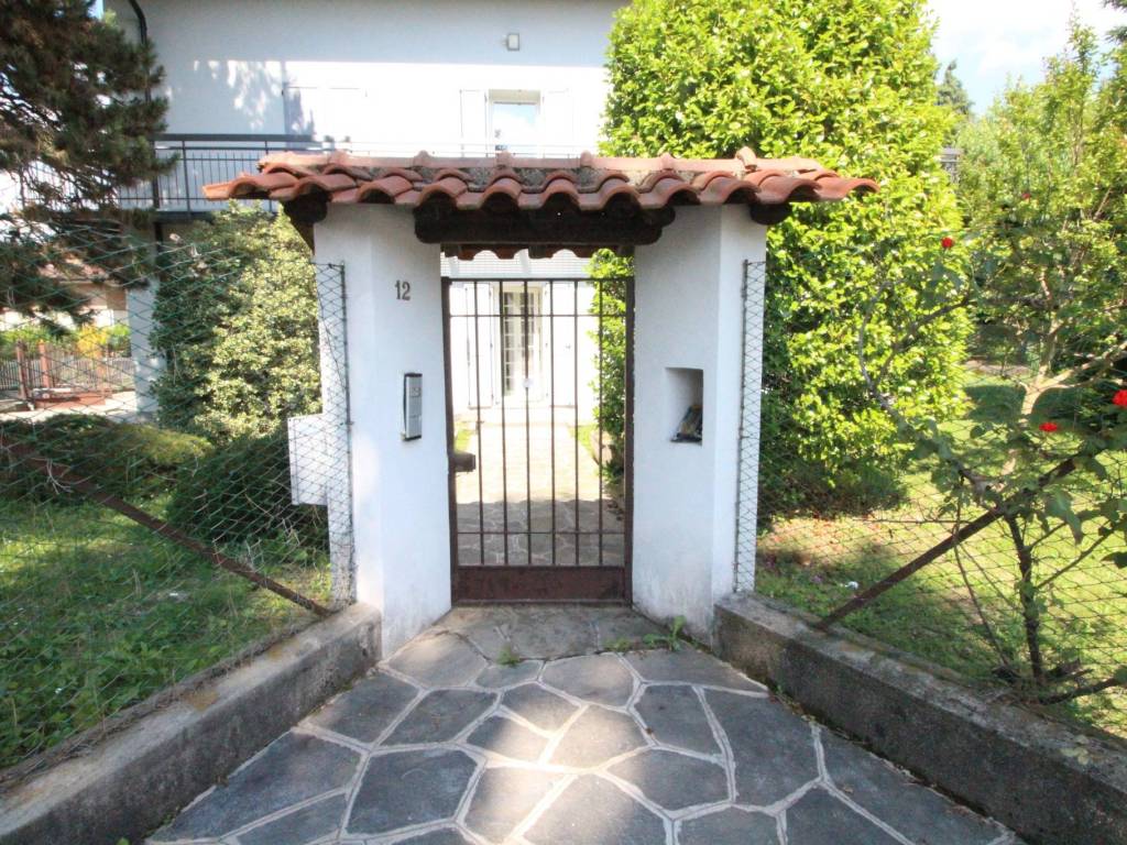 Appartamento a Fino mornasco in Via Valtellina - Foto 5