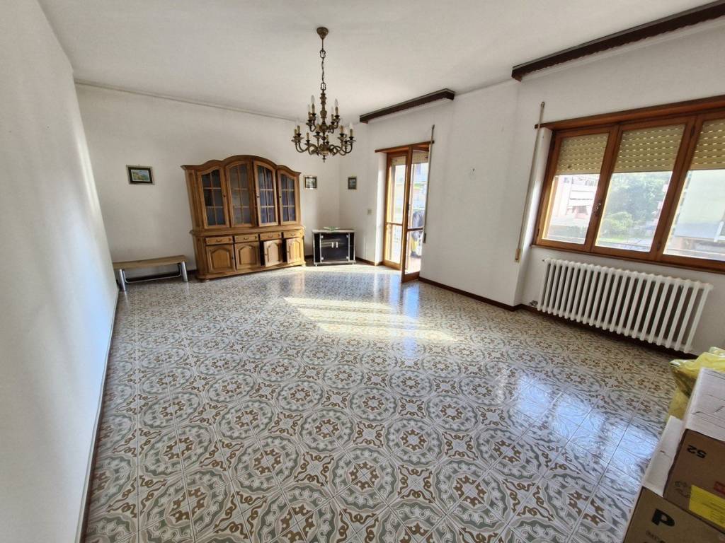 Appartamento a Latina in Viale dei Volsci, 117 - Foto 1