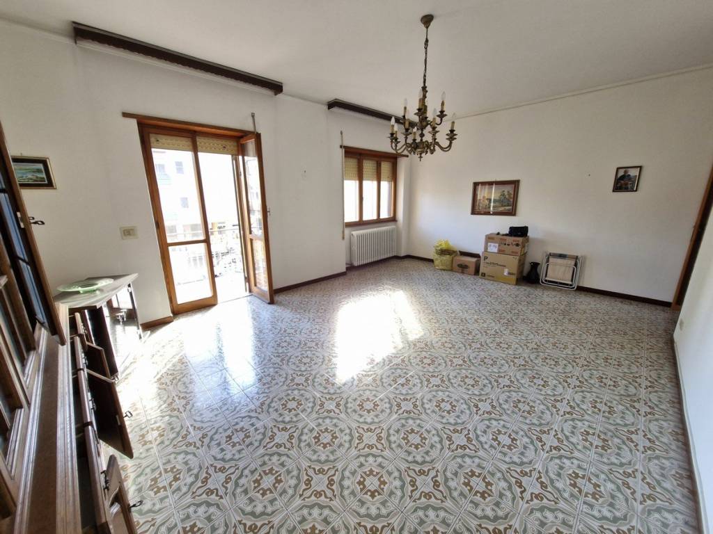 Appartamento a Latina in Viale dei Volsci, 117 - Foto 2