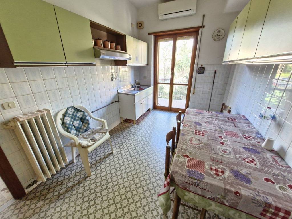 Appartamento a Latina in Viale dei Volsci, 117 - Foto 4