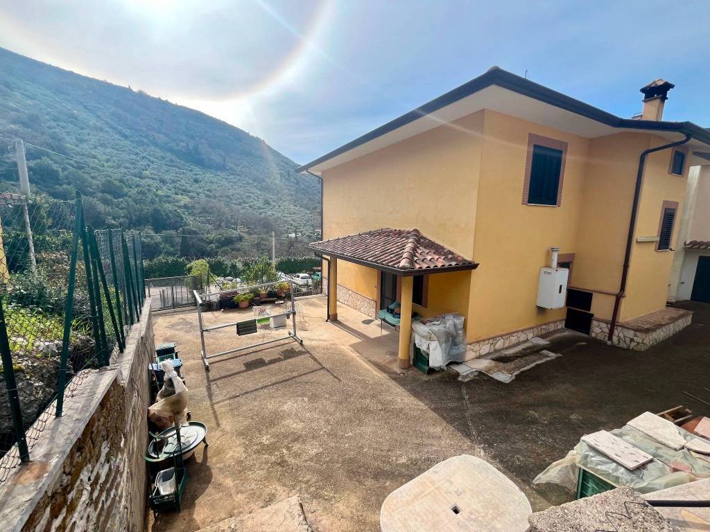 Villa a Fondi in Provinciale per Lenola - Foto 5