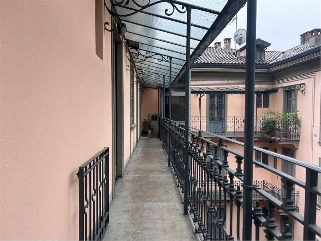 Appartamento a Como in Viale Geno - Foto 4