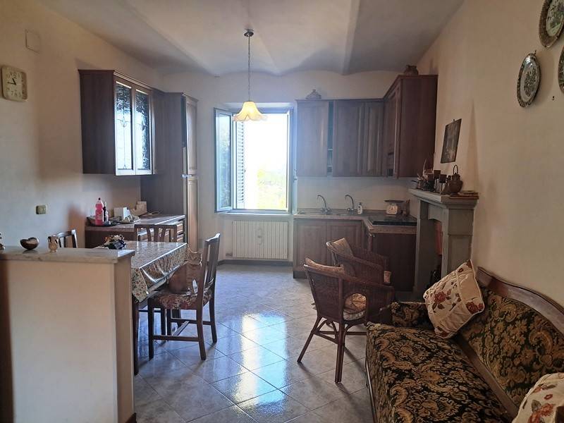 Villa a Monteleone d'orvieto in Via Roma - Foto 5