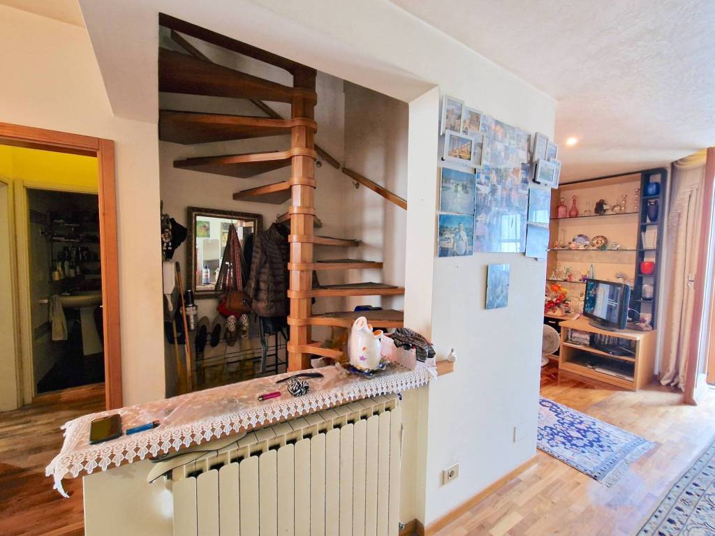 Casa indipendente a Riccione in Viale Dante Alighieri - Foto 3