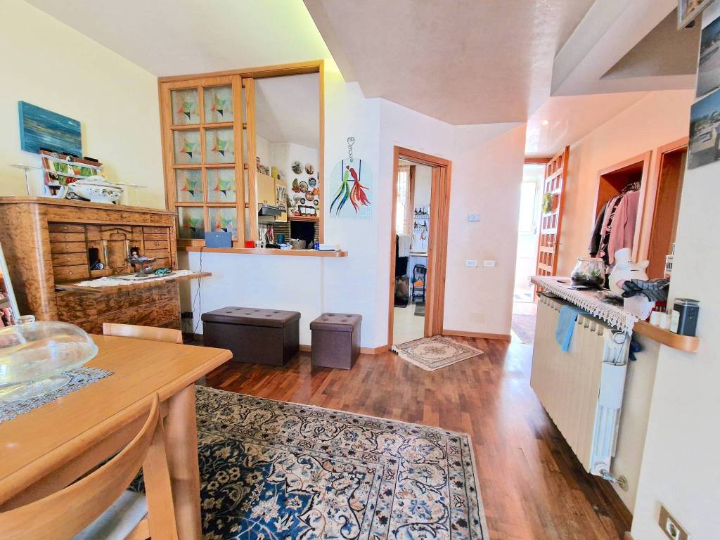 Casa indipendente a Riccione in Viale Dante Alighieri - Foto 4