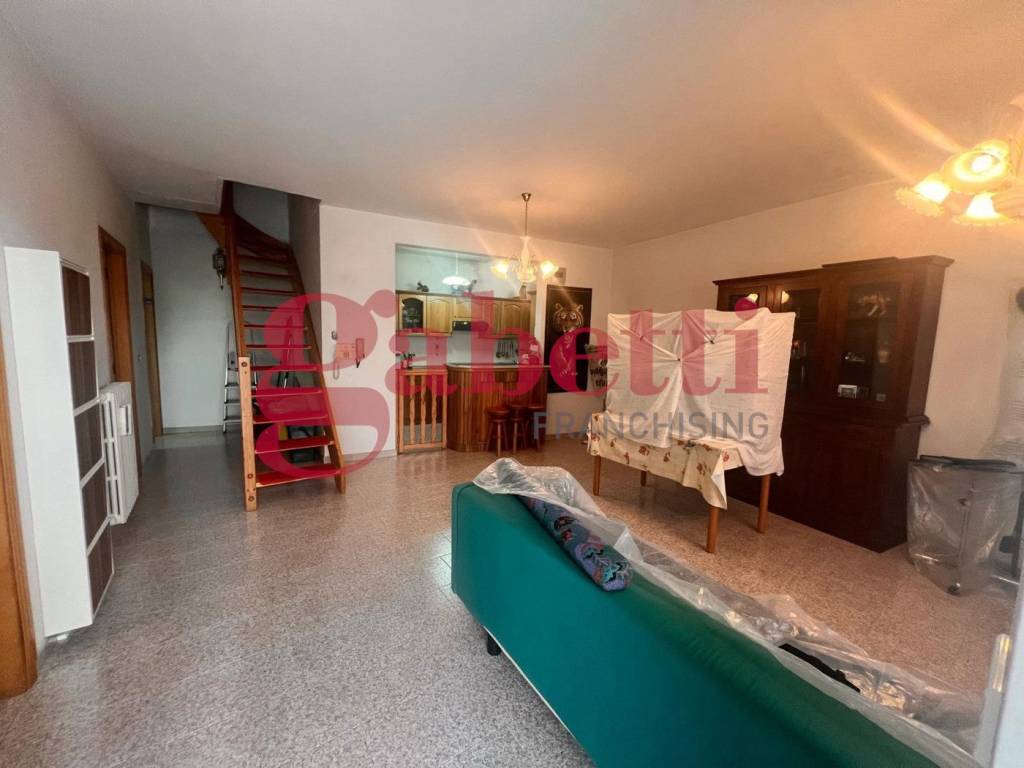 Casa indipendente a Montaquila in Corso Garibaldi , 38 - Foto 4