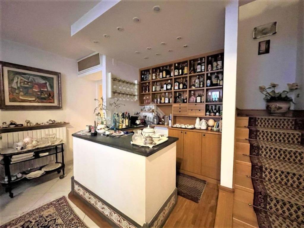 Appartamento a Napoli in Corso vittorio emanuele, 168 - Foto 4