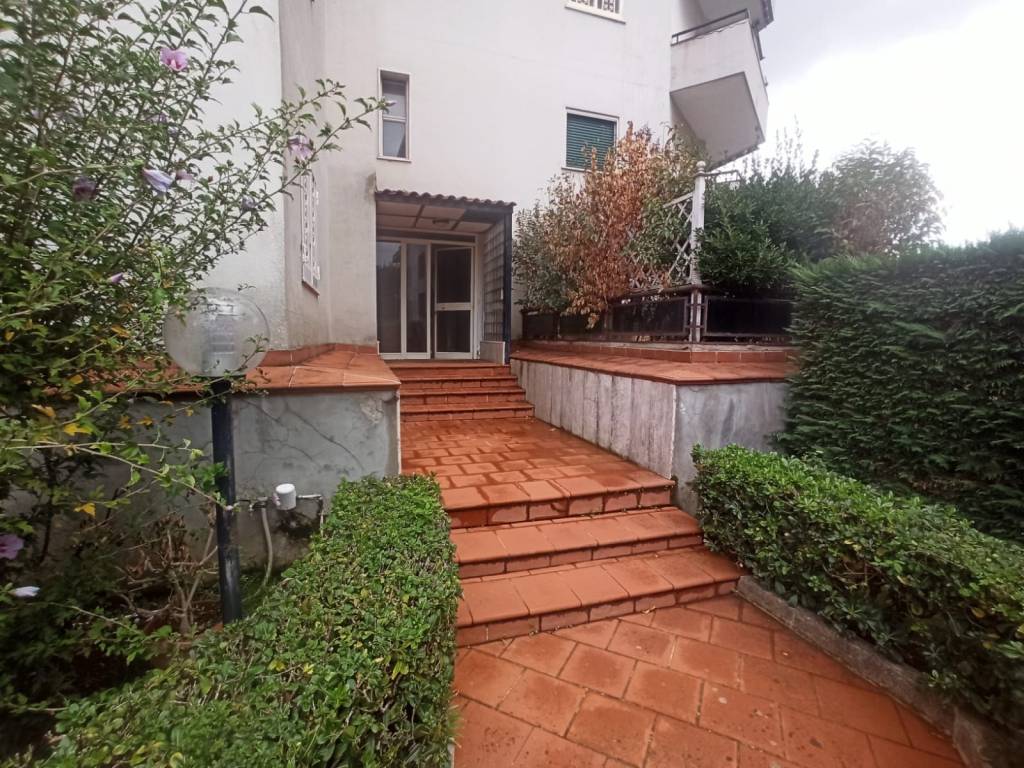 Appartamento a Caserta in Via Jacopo Comin - Foto 5