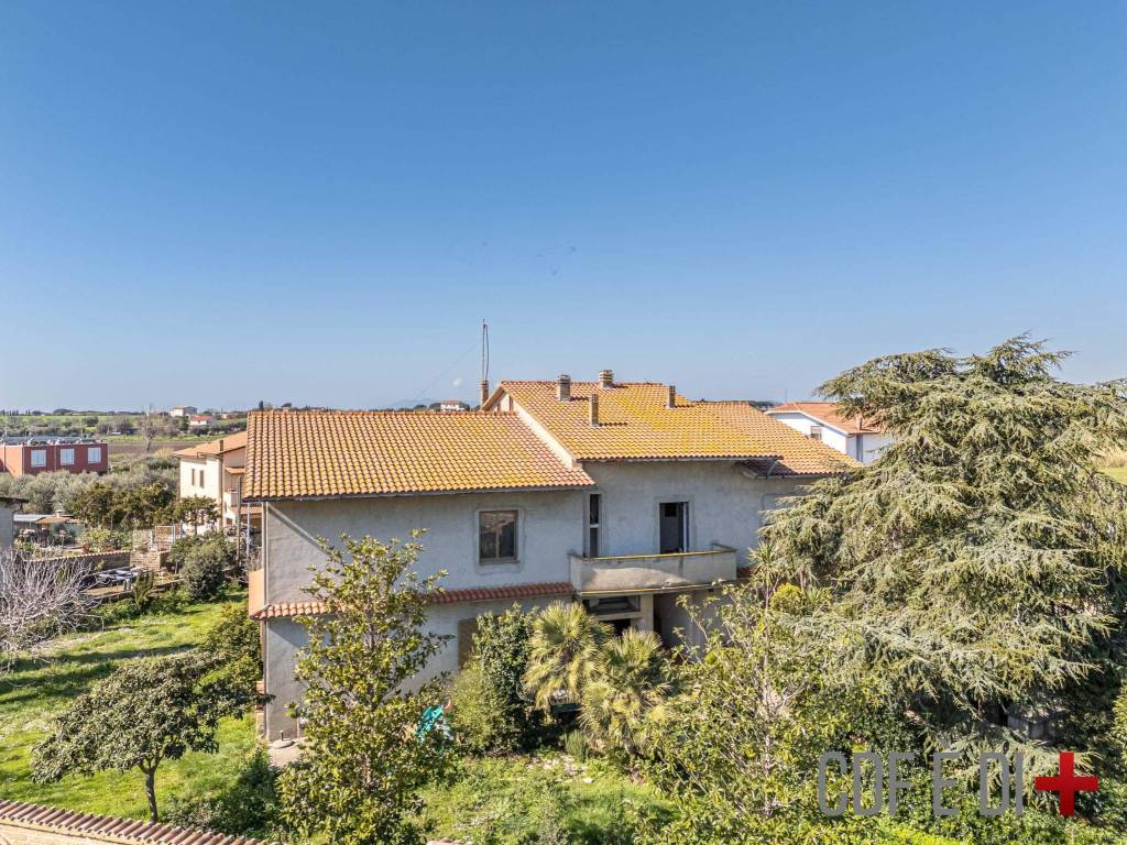 Villa a Montalto di castro in Via delle Magnolie - Foto 2