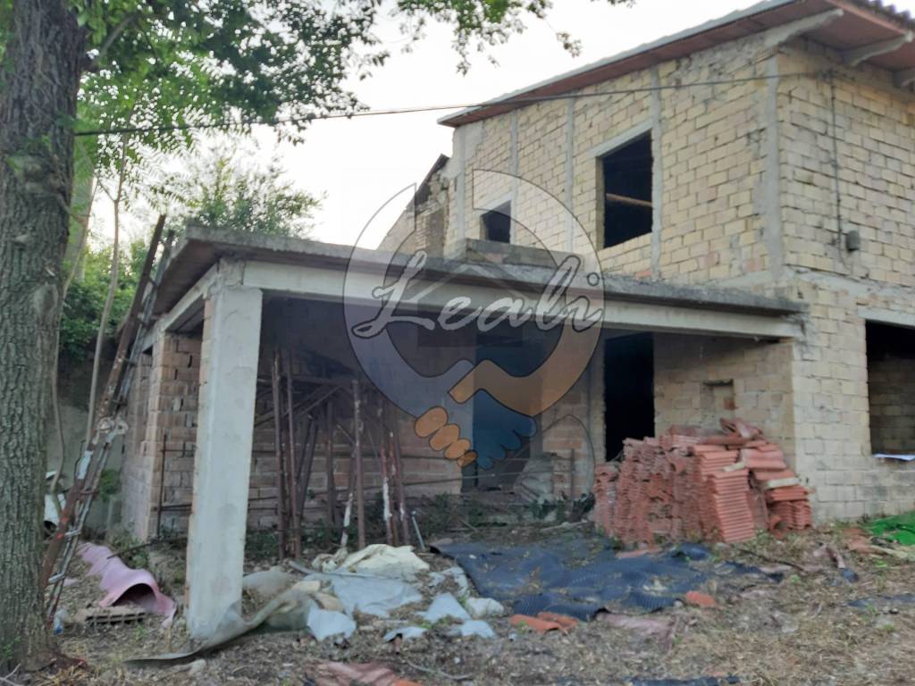 Casa indipendente a Tolentino in C.DA S. ANGELO - Foto 4