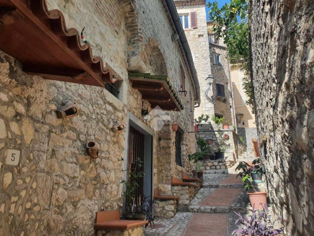 Appartamento a Veroli in Via Castel Briccoli, 11 - Foto 3