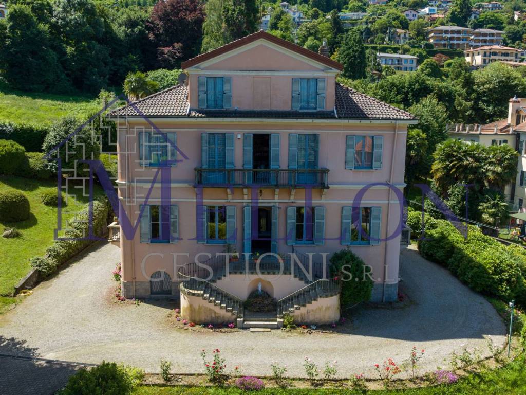 Villa a Stresa in Via Alessandro Manzoni, 2 - Foto 2