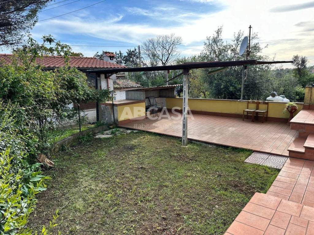 Appartamento a Velletri in Via Colle Perino Vecchio - Foto 2
