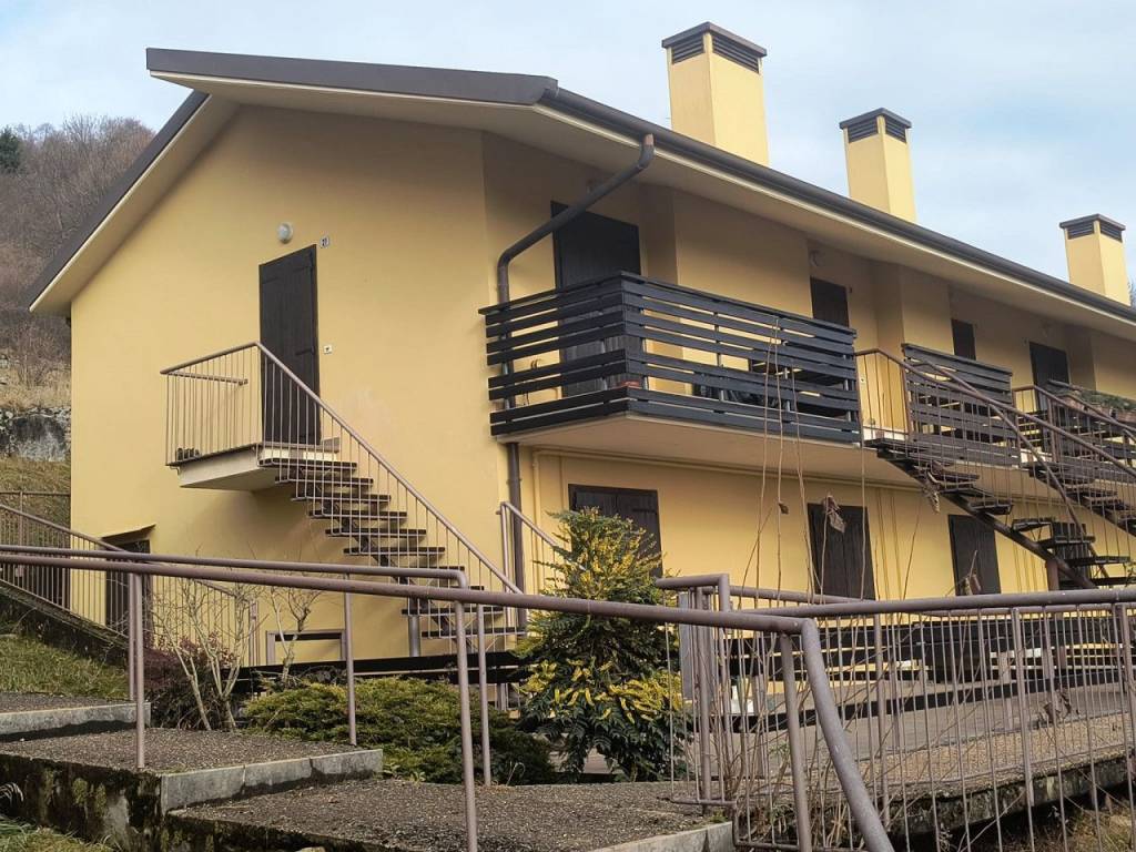 Appartamento a Tonezza del cimone in Via Contrò Fontana 27 - Foto 2