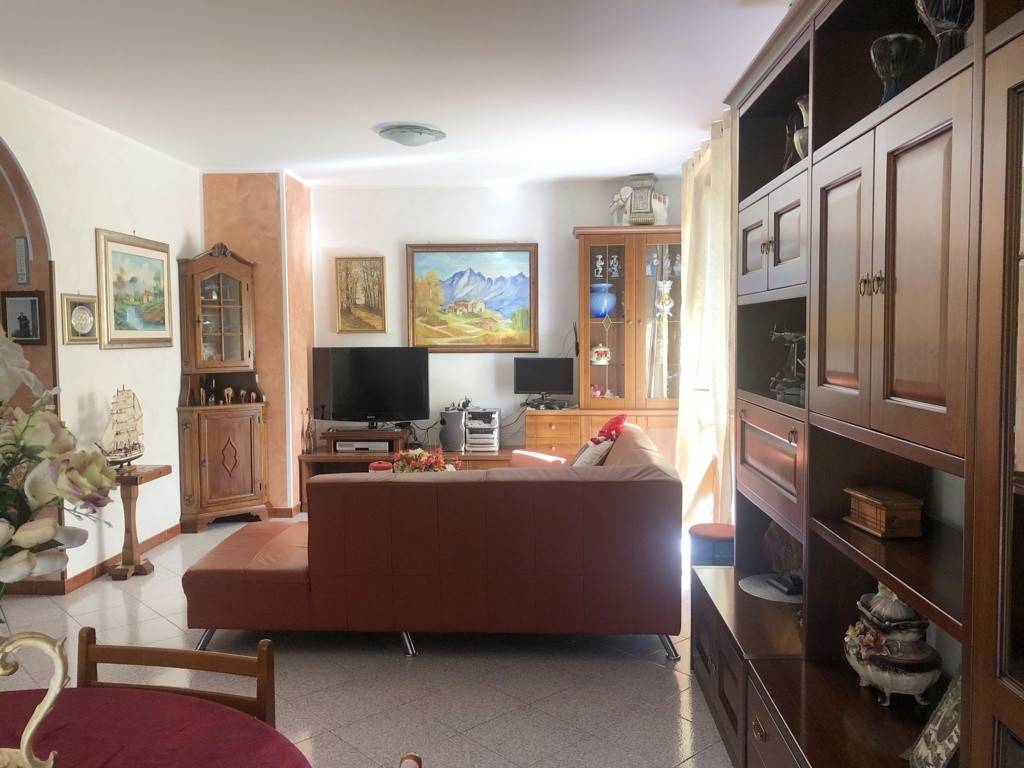 Villa a Borgo ticino in Via Gagnago - Foto 3