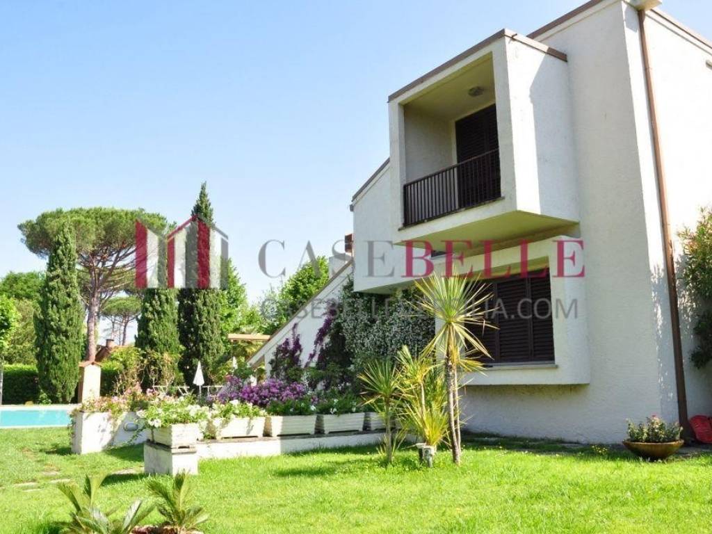 Villa a Forte dei marmi in Via Donatello, - Foto 2