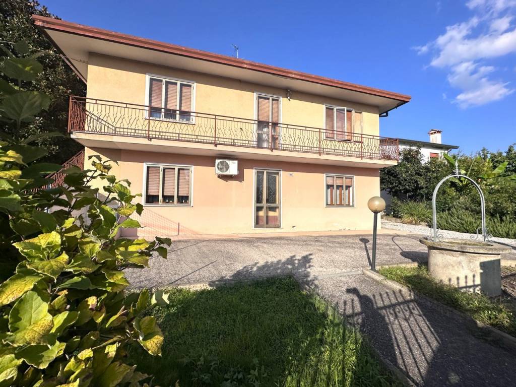 Villa a Albignasego in Via Francesco Petrarca - Foto 3